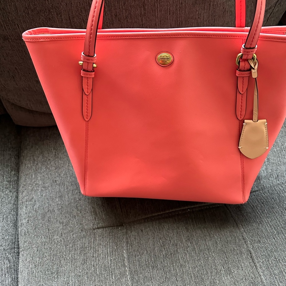Coach coral purse